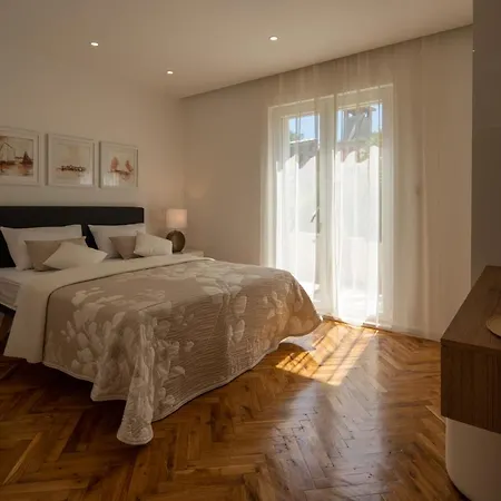 Garden Apartment