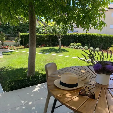 Garden Apartment